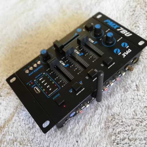 Pyle PMX7BU 3 Channel Bluetooth DJ Sound Board Mixer System with Mic Talkover - Picture 3 of 4